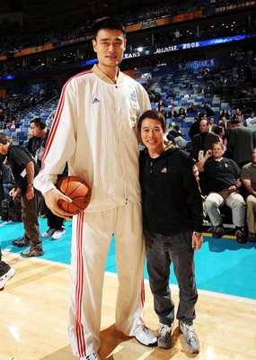 眾明星與姚明合影全無氣場,只有彭于晏能完勝啊!