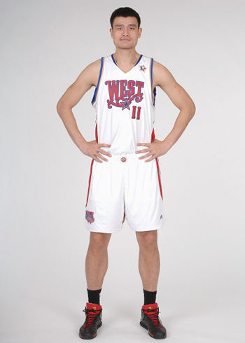 【籃球樂園】全明星黃金戰衣亮相