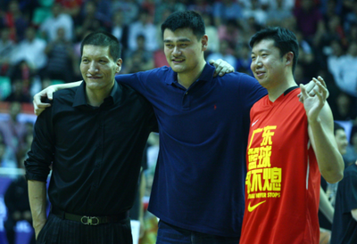 中國籃球好消息!曝王治郅攜手巴特爾 全力輔佐姚明