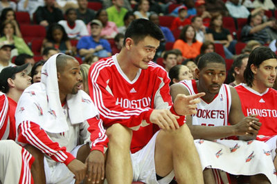 組圖:阿泰砍分搶斷光芒四射 姚明再現夢幻舞步