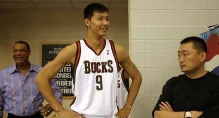 阿聯(lián)雄鹿翻譯有多牛?干成4件大事,史蒂芬森遼寧首冠 拜他所賜