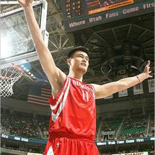 火箭隊老板再次確認:將退役姚明球衣