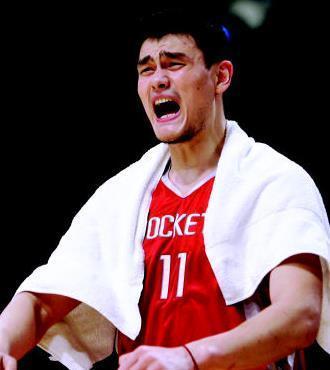 原來姚明也是“垃圾話”高手!幫助男籃奪冠,打爆韓國2.22巨人!