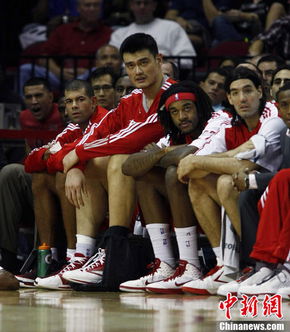 姚明已完成腳踝手術 將對職業生涯做最終決定