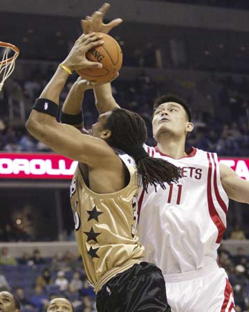 nba圖 火箭半場落后奇才 姚明封蓋托馬斯