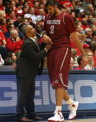 揭秘 印度姚明 為籃球移民 兄弟倆合計4米5