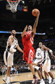 阿里扎火箭組圖回顧 無緣配合姚明 曾羞辱鄧肯