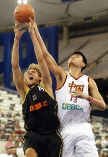 姚明男籃生涯 九年征戰如今終告別組圖