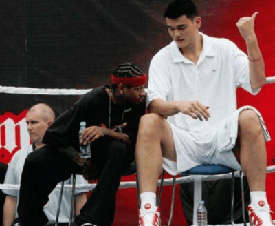 姚明多成功,耐克就多后悔!侮辱了人用1.2億和解?姚明:不可能