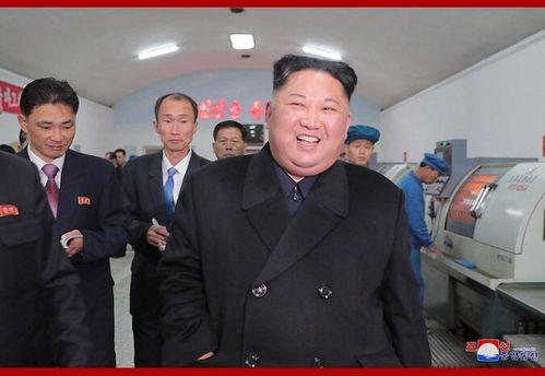 金正恩視察玻璃廠 稱贊產品呱呱叫