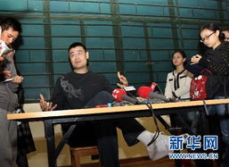 光明近千訂戶收到變質(zhì)奶 回應(yīng)稱送貨車有問題 姚明