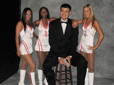 NBA球員與普通人的體型差距 從姚明、奧尼爾的趣聞?wù)f起